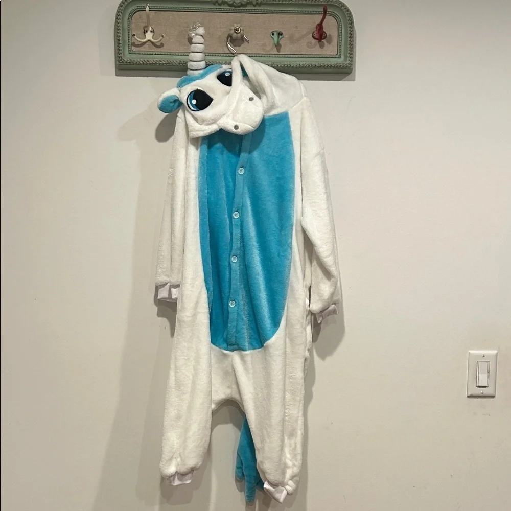 Mythical flying Unicorn Onesie size 4-5 USA unisex kids Blue and White